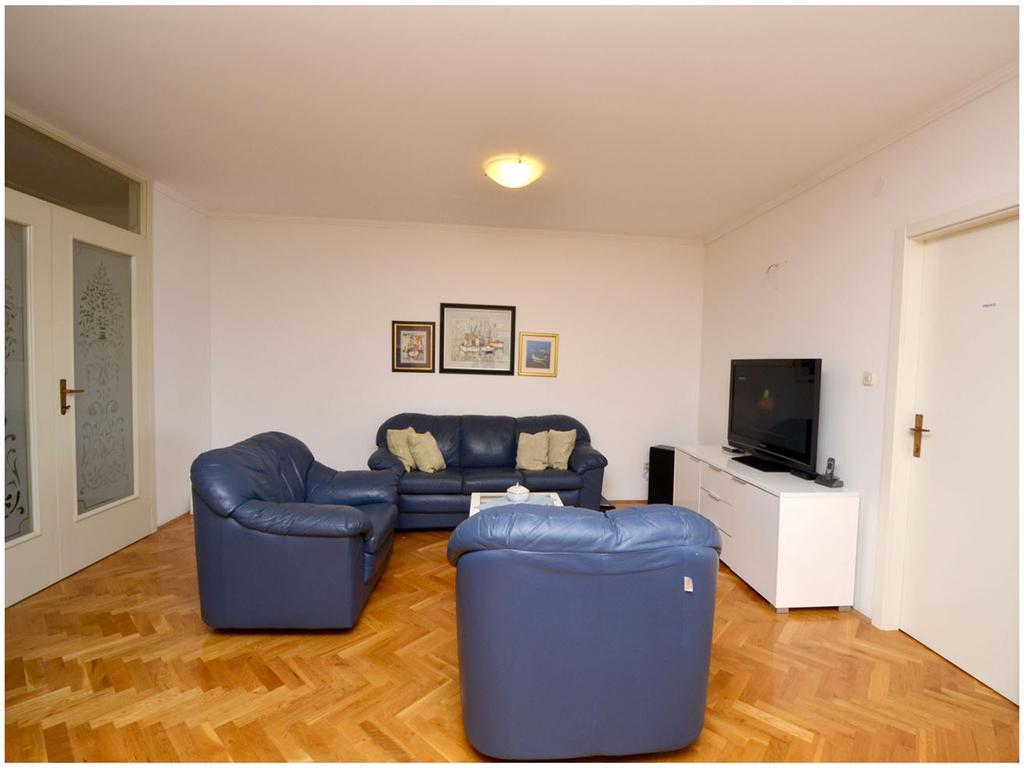 Apartment Laura Podstrana Pokoj fotografie