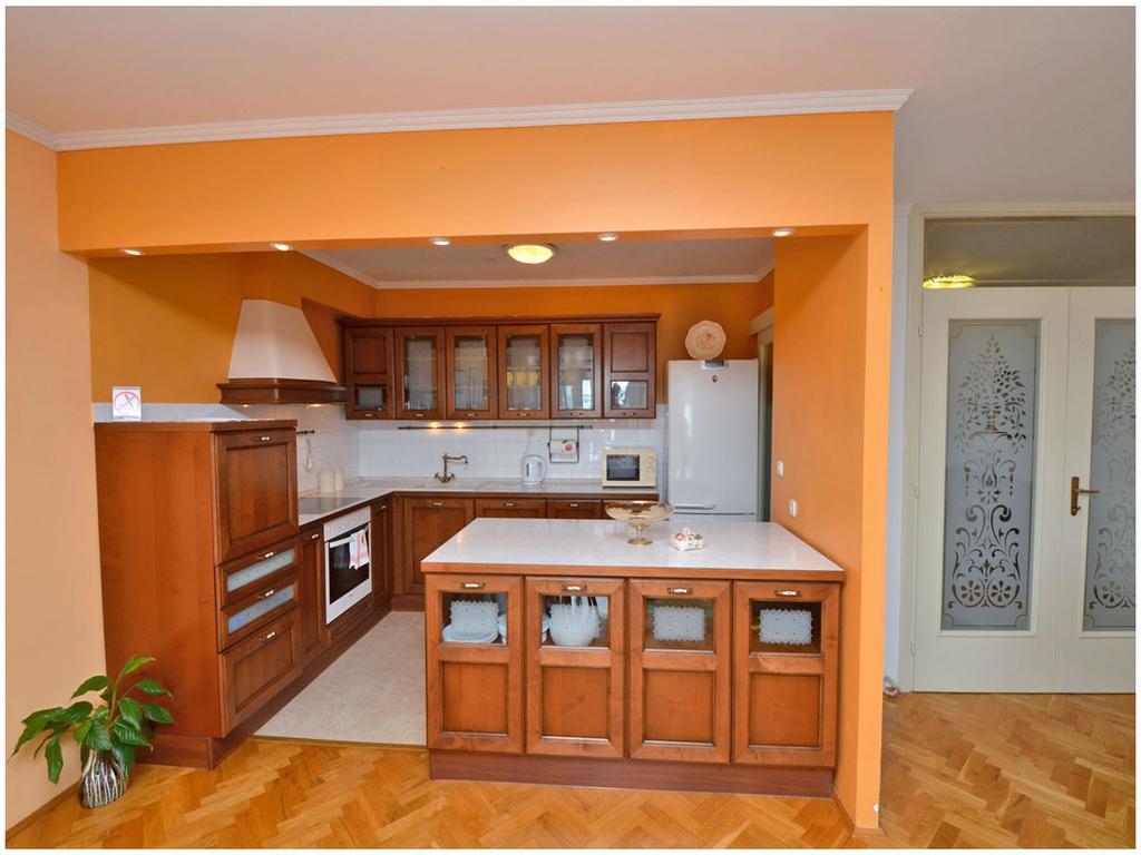 Apartment Laura Podstrana Pokoj fotografie